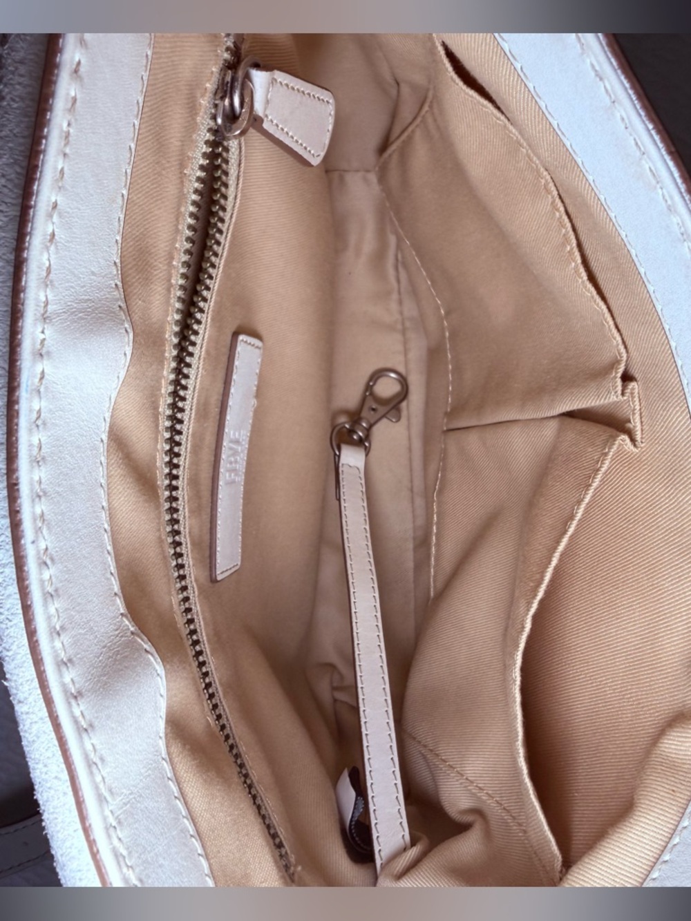 FRYE Cassidy Saddle White Leather Crossbody with Silver Rivet Detail - Picture 5 of 8